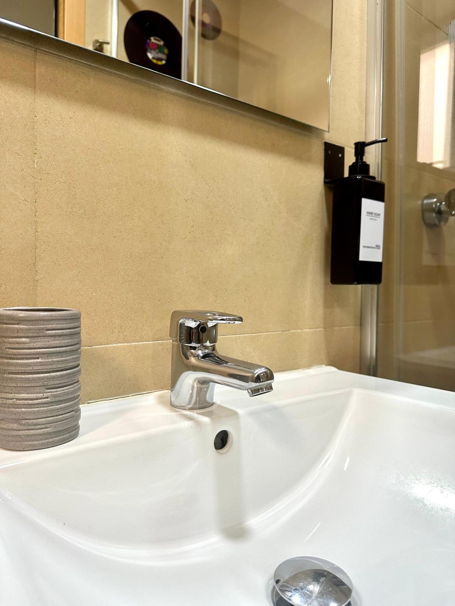 Apartamento En Santiago Bernabeu Madrid Esterno foto